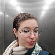 Profesora de lenguas, historia y específicas artísticas